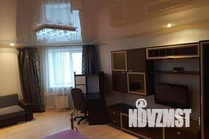 1-к квартира, посуточно, 49м2, 8/10 этаж