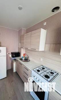 1-к квартира, посуточно, 35м2, 1/25 этаж