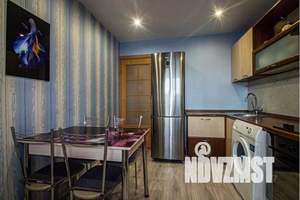 2-к квартира, посуточно, 65м2, 7/10 этаж