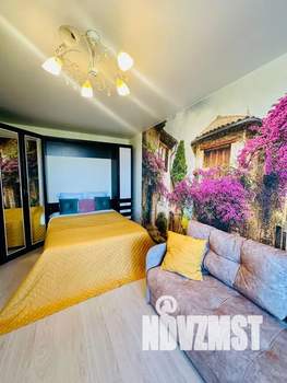 1-к квартира, посуточно, 43м2, 4/9 этаж