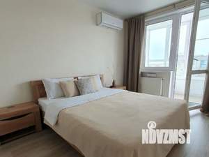 1-к квартира, посуточно, 42м2, 13/30 этаж