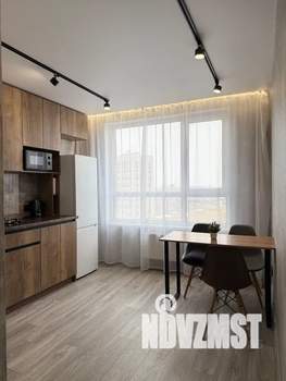 1-к квартира, посуточно, 33м2, 18/27 этаж