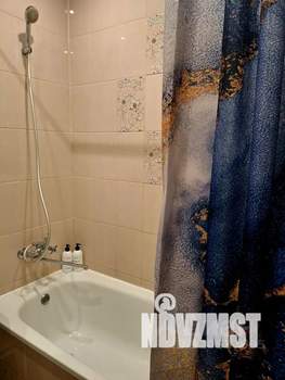 1-к квартира, посуточно, 42м2, 2/15 этаж