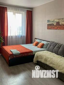 1-к квартира, посуточно, 35м2, 7/19 этаж