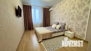 1-к квартира, посуточно, 42м2, 9/25 этаж