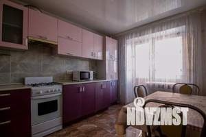 2-к квартира, посуточно, 70м2, 8/15 этаж