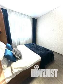 1-к квартира, посуточно, 45м2, 1/25 этаж