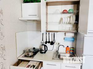 Студия квартира, посуточно, 30м2, 3/23 этаж