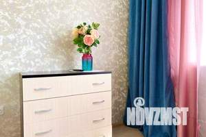 1-к квартира, посуточно, 45м2, 7/25 этаж