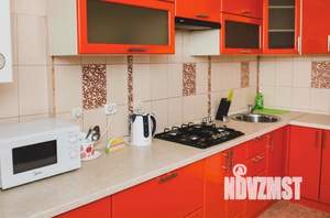 1-к квартира, посуточно, 52м2, 1/1 этаж