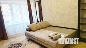 Студия квартира, посуточно, 18м2, 1/5 этаж