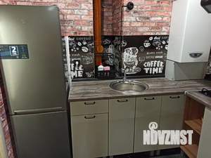 1-к квартира, посуточно, 42м2, 1/23 этаж