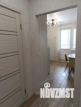 1-к квартира, посуточно, 40м2, 5/15 этаж