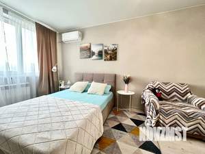 1-к квартира, посуточно, 40м2, 4/25 этаж