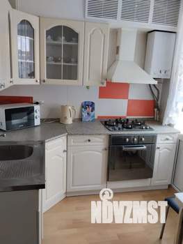 2-к квартира, посуточно, 42м2, 4/4 этаж