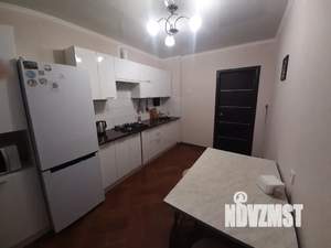 2-к квартира, посуточно, 58м2, 4/10 этаж