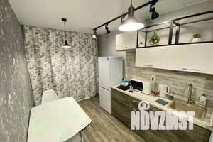 1-к квартира, посуточно, 42м2, 1/17 этаж