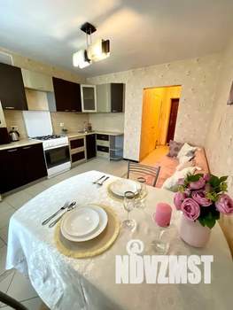 1-к квартира, посуточно, 50м2, 2/10 этаж