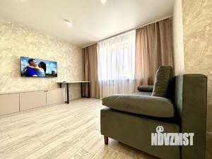 1-к квартира, посуточно, 40м2, 1/1 этаж