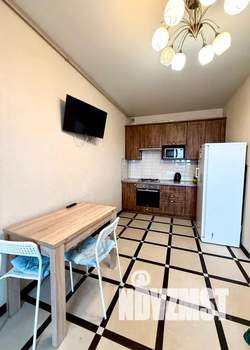 1-к квартира, посуточно, 38м2, 18/25 этаж