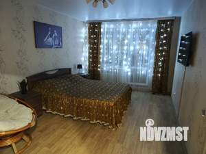 1-к квартира, посуточно, 38м2, 7/10 этаж