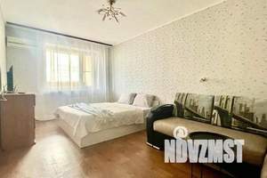 1-к квартира, посуточно, 47м2, 7/10 этаж