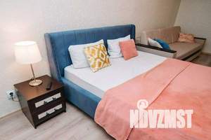 1-к квартира, посуточно, 50м2, 12/25 этаж