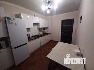 2-к квартира, посуточно, 58м2, 1/1 этаж