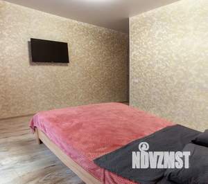 2-к квартира, посуточно, 75м2, 4/25 этаж