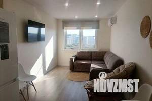 1-к квартира, посуточно, 42м2, 13/25 этаж