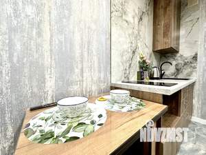 Студия квартира, посуточно, 35м2, 15/25 этаж