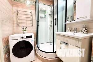 1-к квартира, посуточно, 40м2, 23/25 этаж