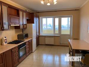 3-к квартира, на длительный срок, 101м2, 8/10 этаж