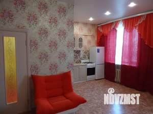 Студия квартира, посуточно, 40м2, 2/4 этаж