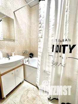 1-к квартира, посуточно, 45м2, 1/25 этаж