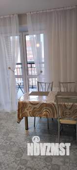 1-к квартира, посуточно, 42м2, 13/16 этаж