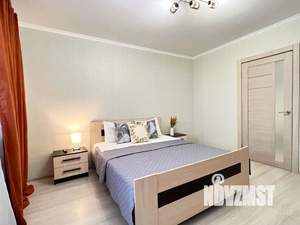 2-к квартира, посуточно, 60м2, 13/25 этаж