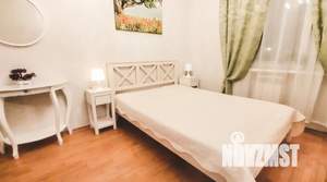 2-к квартира, посуточно, 66м2, 2/10 этаж