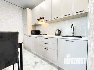 2-к квартира, посуточно, 39м2, 5/18 этаж