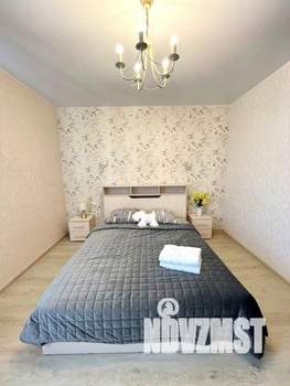 2-к квартира, посуточно, 75м2, 1/1 этаж