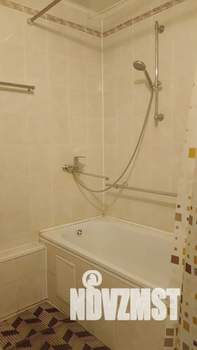 1-к квартира, посуточно, 50м2, 2/10 этаж