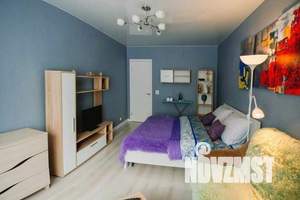 1-к квартира, посуточно, 45м2, 1/23 этаж