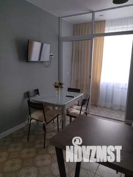 1-к квартира, посуточно, 37м2, 11/25 этаж