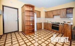 1-к квартира, посуточно, 50м2, 1/1 этаж