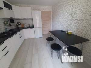 1-к квартира, посуточно, 60м2, 1/1 этаж