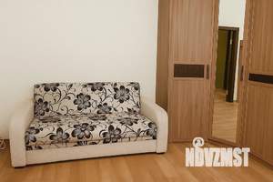 1-к квартира, посуточно, 39м2, 3/6 этаж