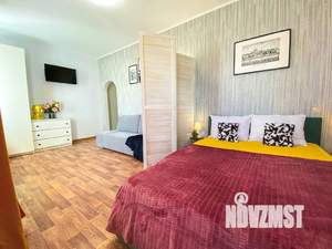 1-к квартира, посуточно, 40м2, 3/3 этаж