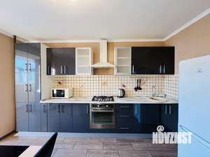 1-к квартира, посуточно, 42м2, 8/10 этаж