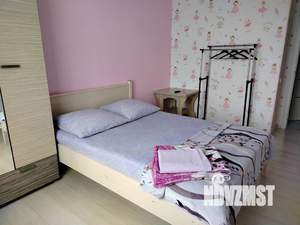 1-к квартира, посуточно, 40м2, 16/25 этаж