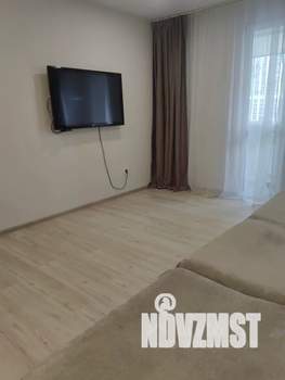 1-к квартира, посуточно, 45м2, 4/25 этаж